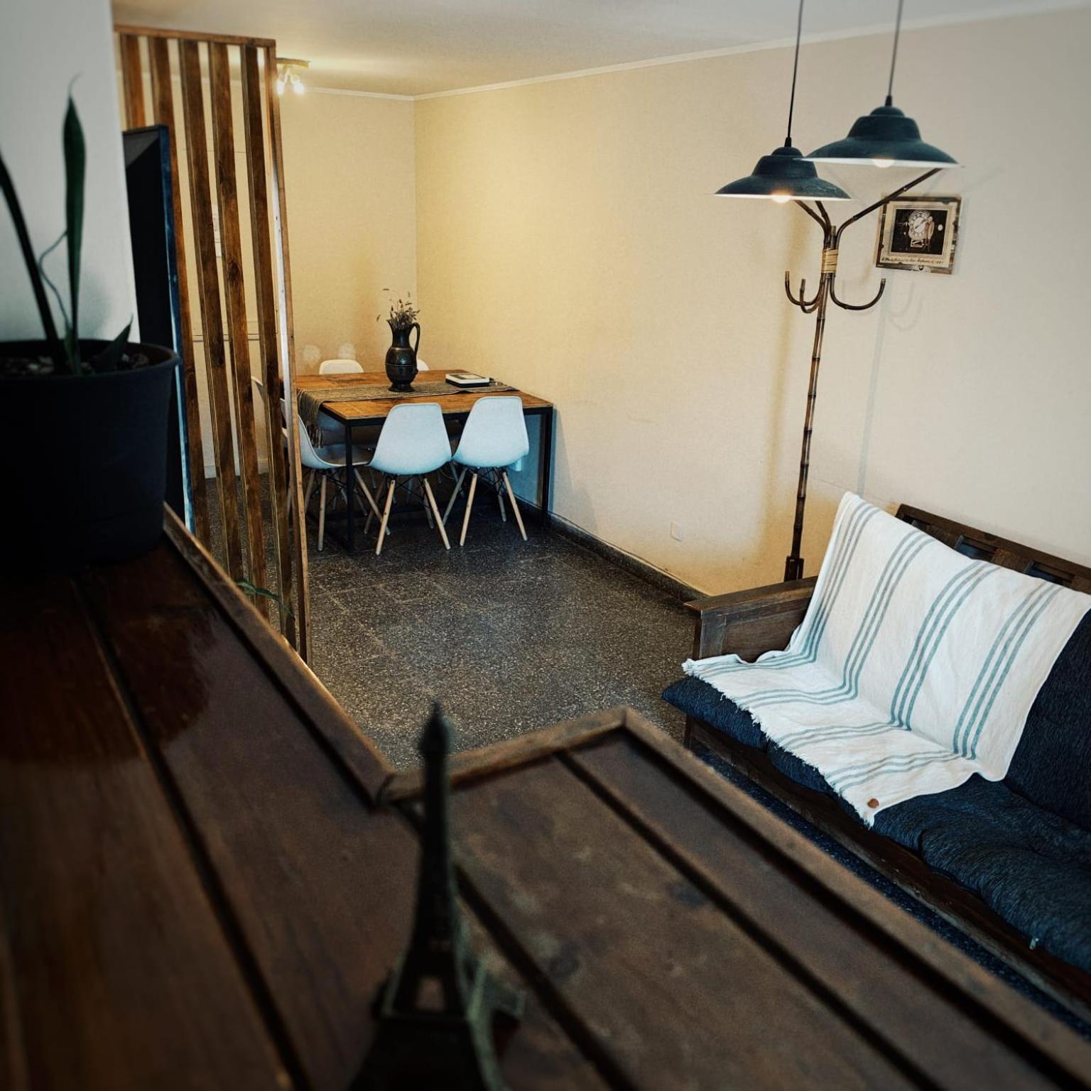 Casa Amplia/excelente Ubicacion Guaymallen